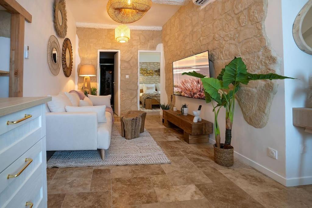 Evasion Scandinave A Narbonne Elegance Et Confort Reunis ! エクステリア 写真